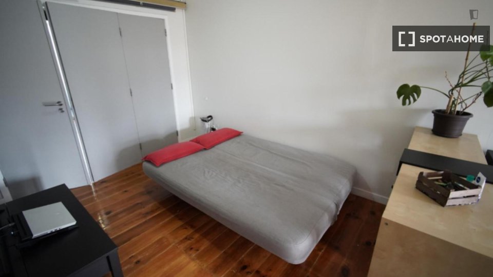 Apartment Lisbon, 2 beds — photo 11