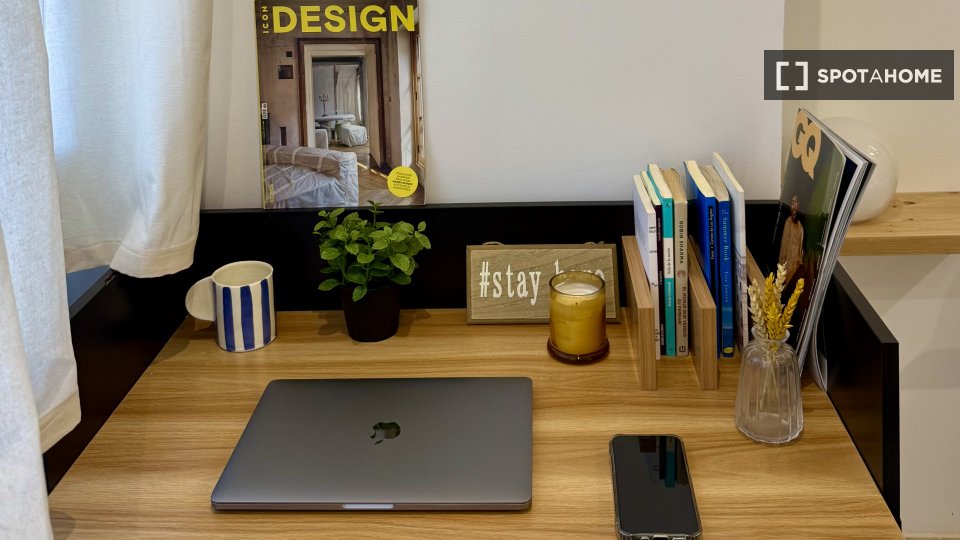 Double room Madrid, 4 beds, 140m² — photo 8