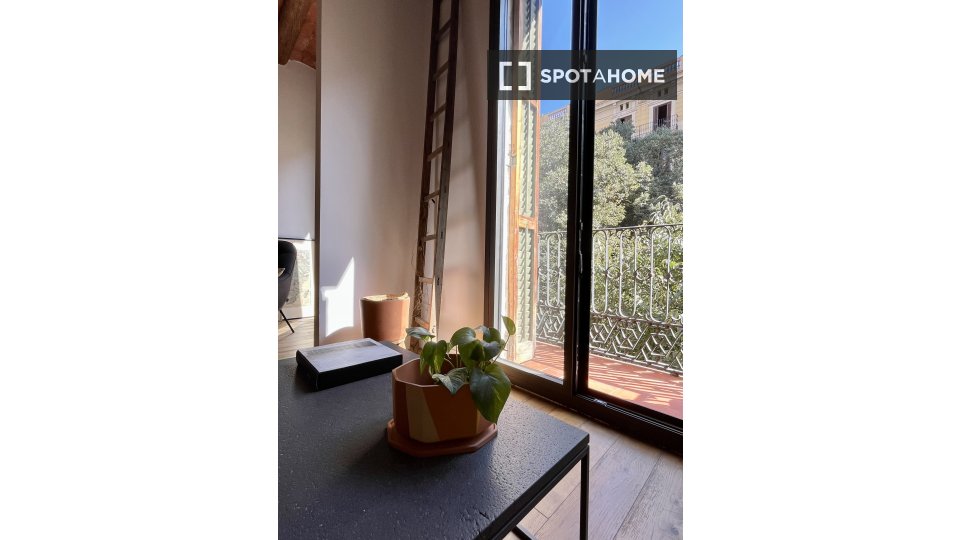 Apartment mono Barcelona, 70m² — photo 3