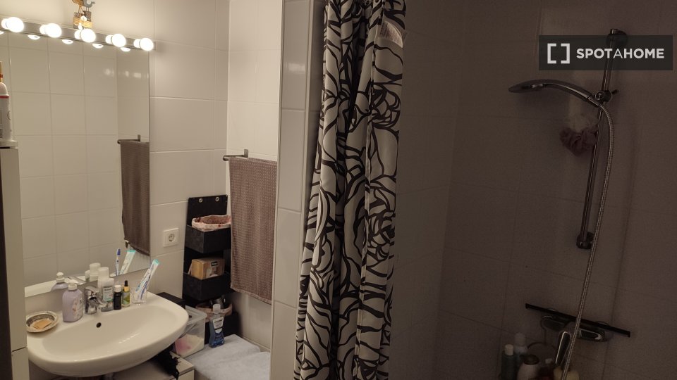 Double room Hamburg, 3 beds, 144m² — photo 9