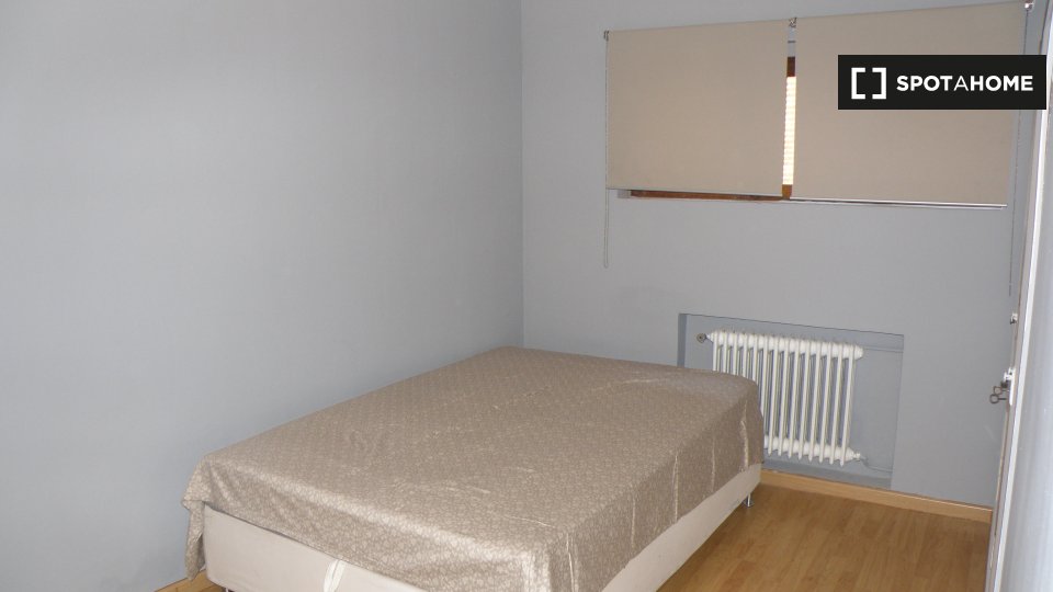 Double room Madrid, 3 beds, 95m² — photo 18