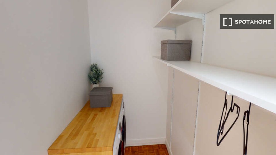 Double room Paris, 5 beds, 100m² — photo 12