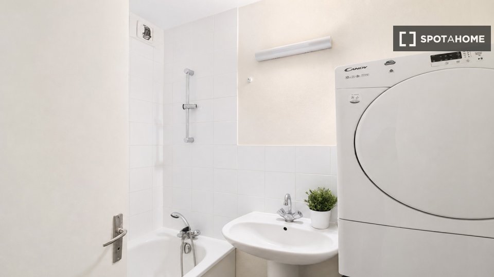 Chambre double Paris, 4 chambres — photo 31