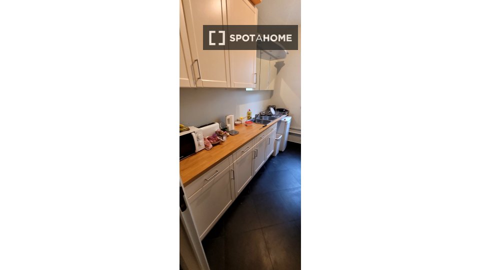 Double room Brussels, 5 beds — photo 19