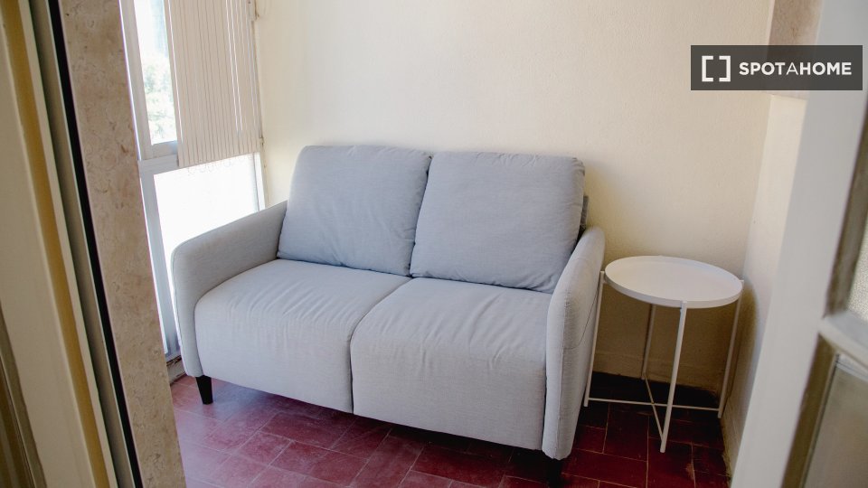 Double room Lisbon, 6 beds — photo 11