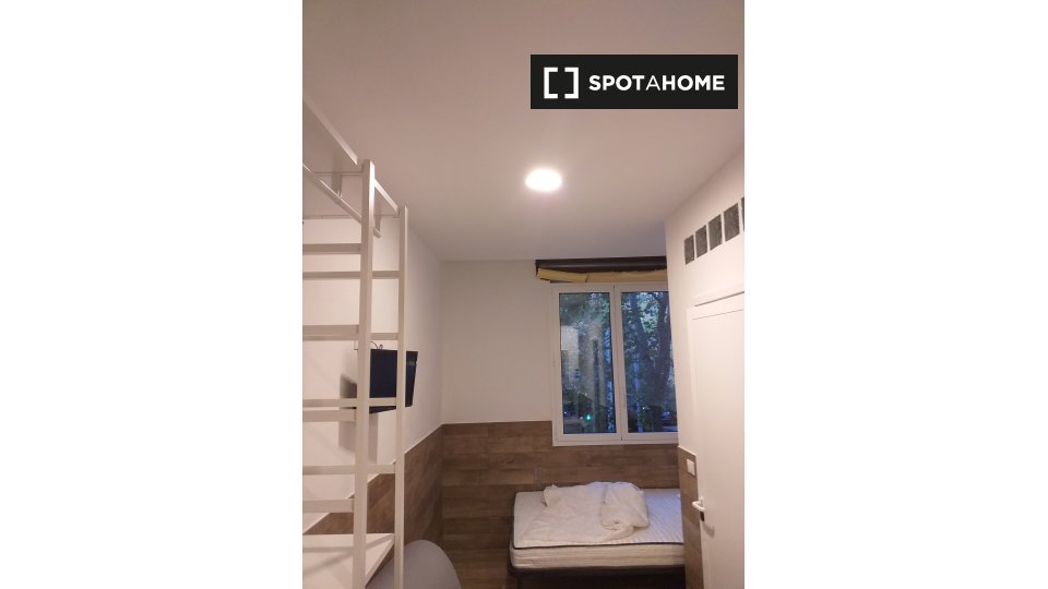 Apartment Bologna, 1 bed — photo 2