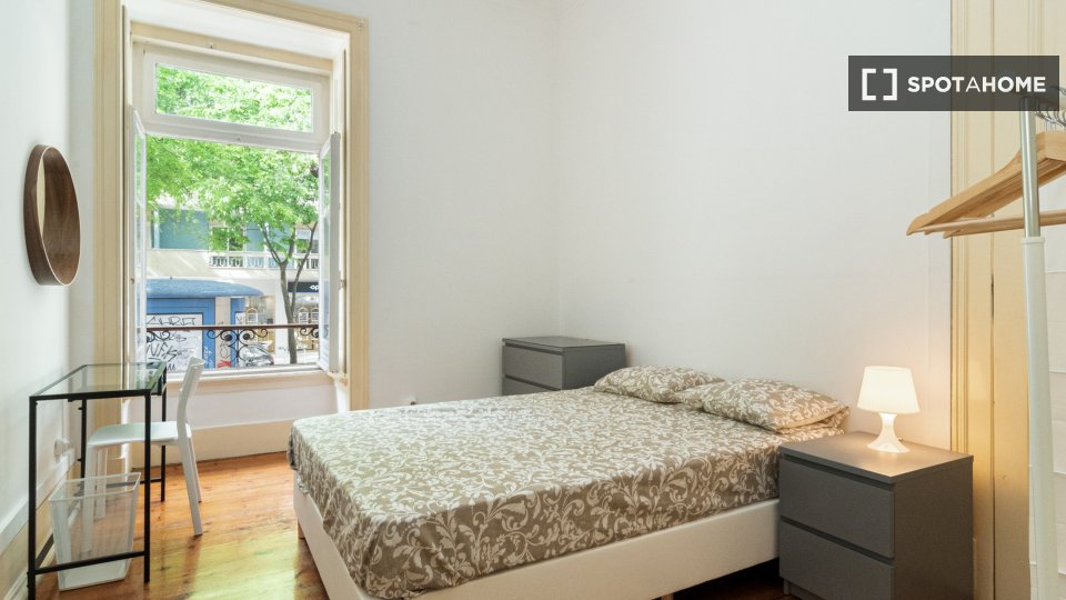 Double room Lisbon, 11 beds — photo 9