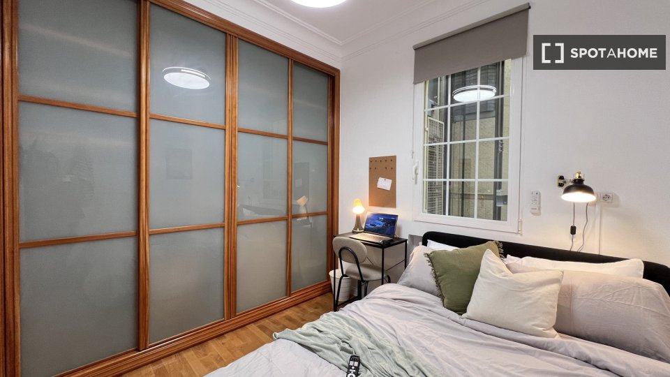 Double room Madrid, 6 beds — photo 19