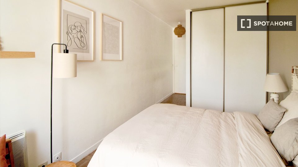 Double room Paris, 5 beds — photo 3
