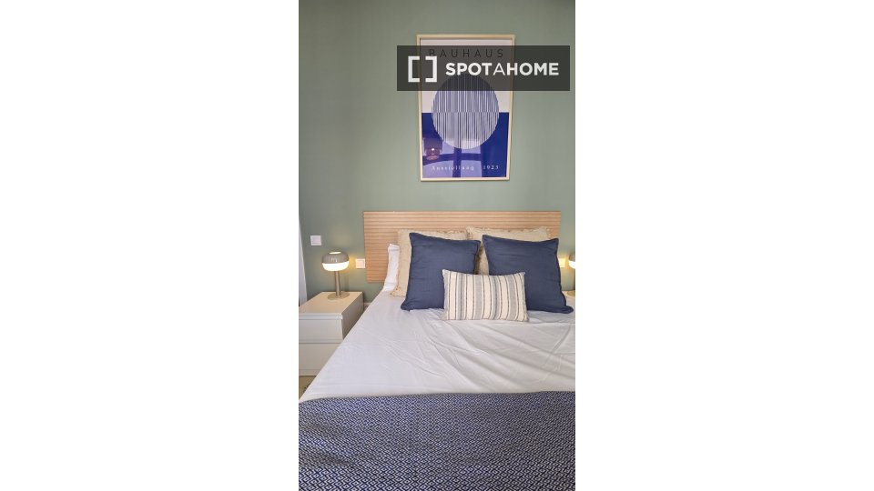 Double room Barcelona, 7 beds, 210m² — photo 5