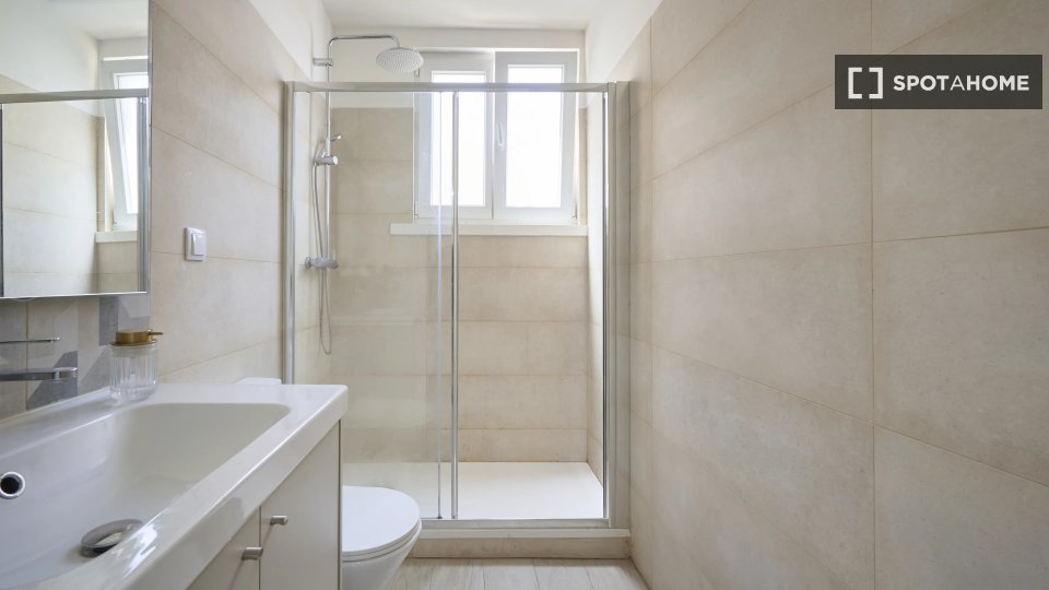 Double room Lisbon, 7 beds — photo 19