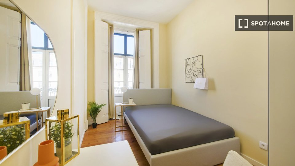 Double room Lisbon, 9 beds — photo 2