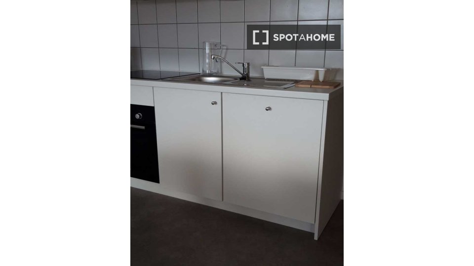 Double room Lyon, 5 beds, 110m² — photo 4