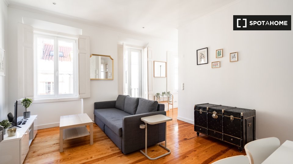 Apartment Lisbon, 1 bed — photo 12