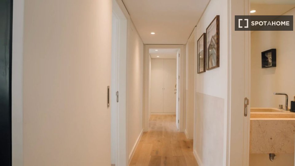 Apartment Lisbon, 2 beds — photo 7