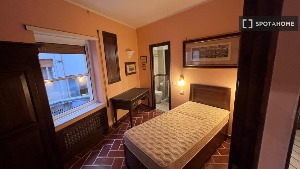 Double room Rome, 4 beds, 94m² — photo 28