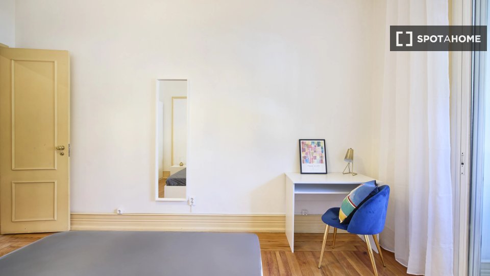 Double room Lisbon, 9 beds — photo 14