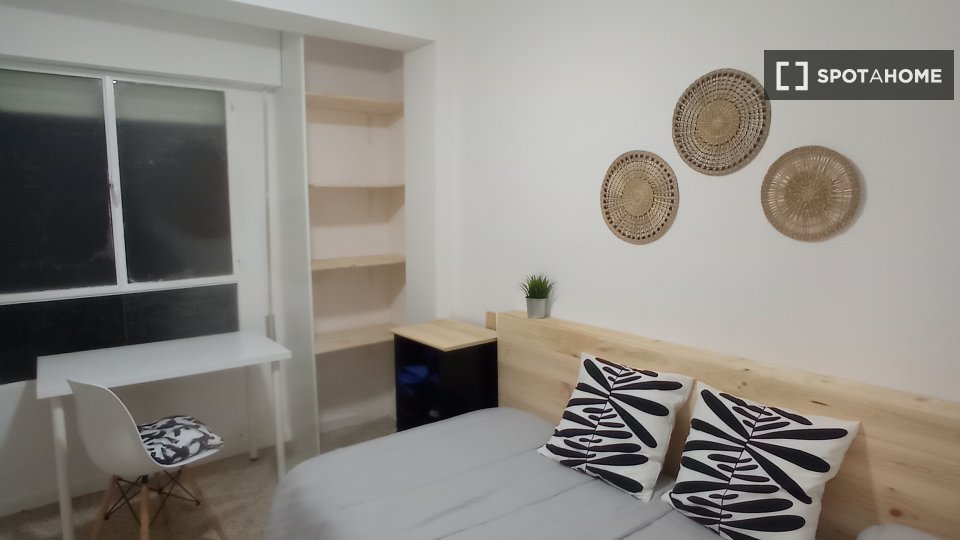 Double room Almeria, 5 beds, 120m² — photo 5