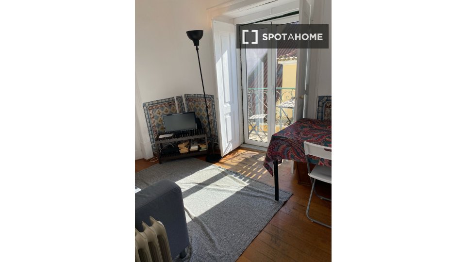 Apartment mono Lisbon, 40m² — photo 16