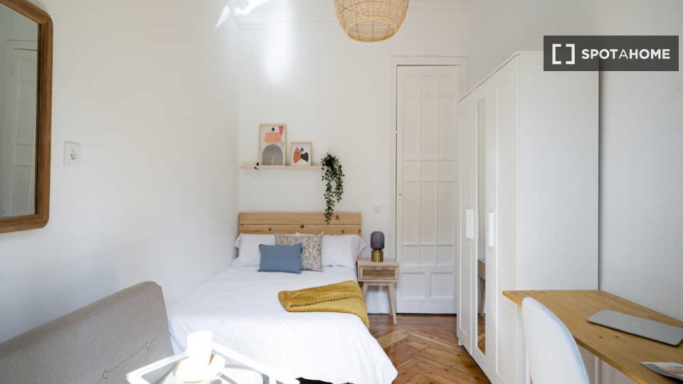 Double room Madrid, 8 beds — photo 30