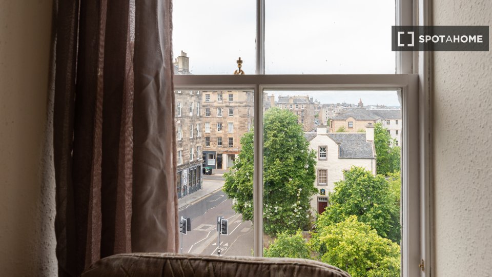 Apartment Edinburgh, 2 beds — photo 19