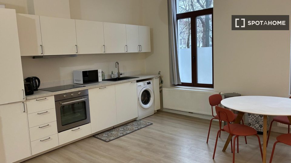 Apartment Brussels, 2 beds, 67m² — photo 26