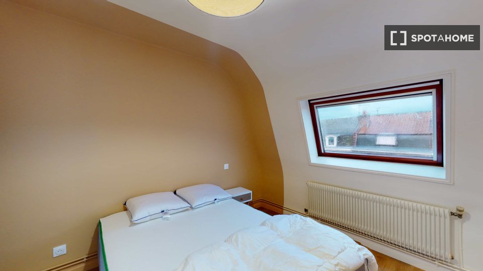 Double room Lille, 18 beds — photo 8