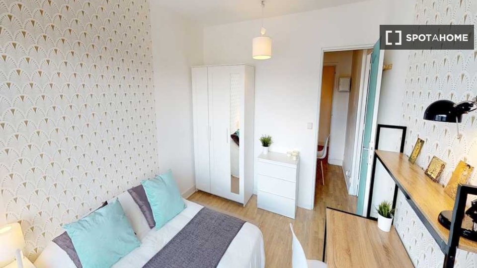 Double room Paris, 4 beds, 80m² — photo 13