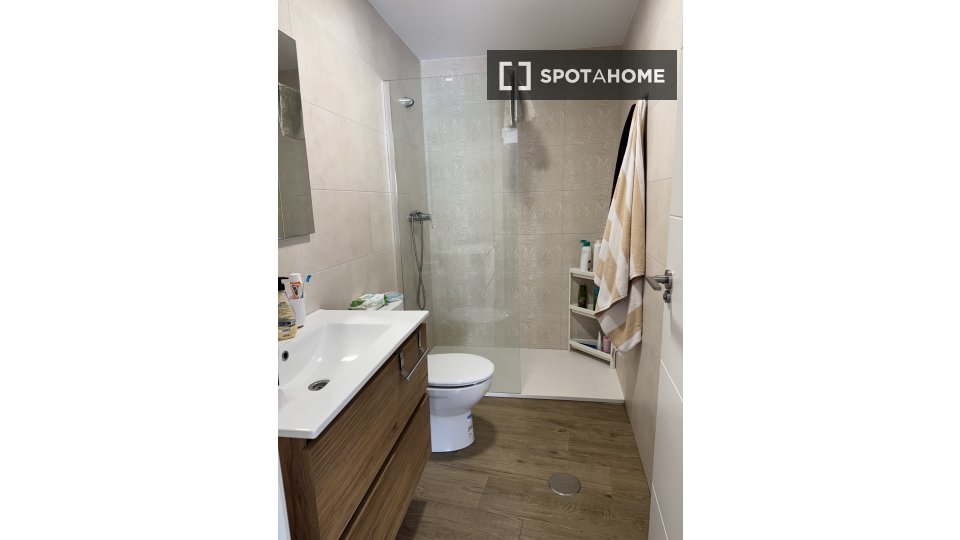 Double room Murcia, 3 beds, 100m² — photo 8