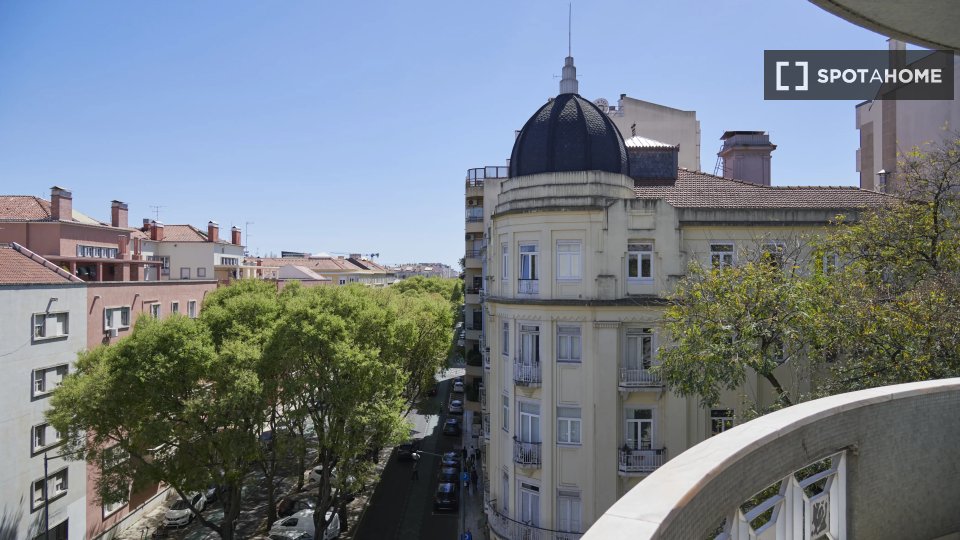Double room Lisbon, 9 beds — photo 19