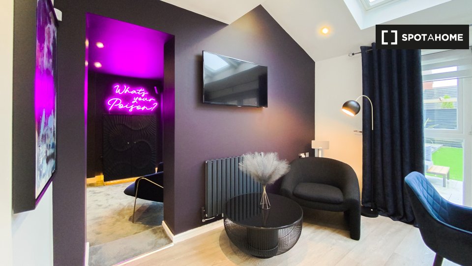 Apartment Manchester, 4 beds — photo 6