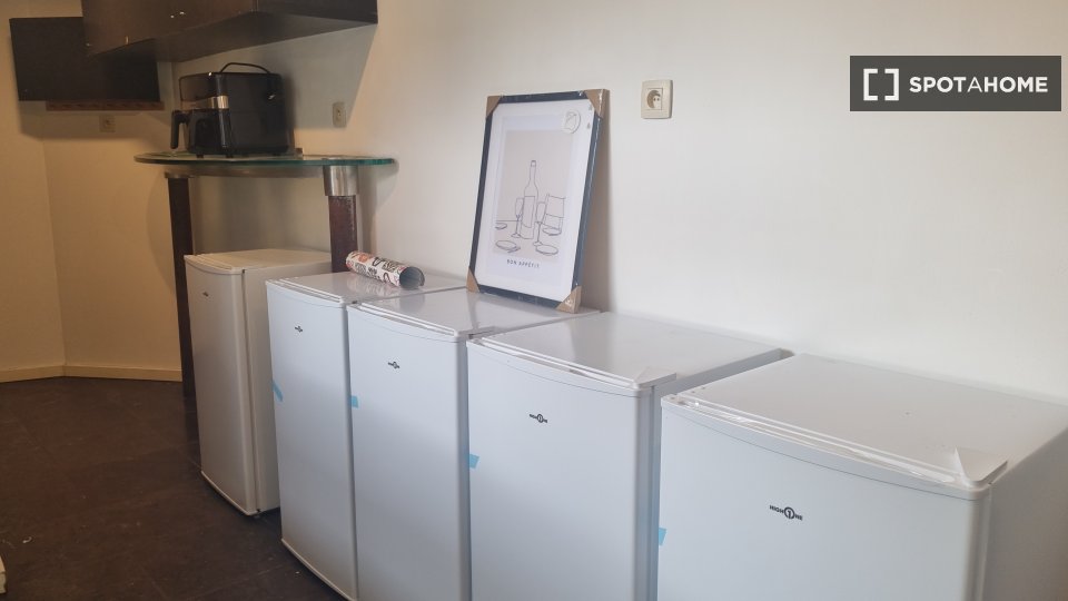 Double room Liege, 5 beds — photo 13