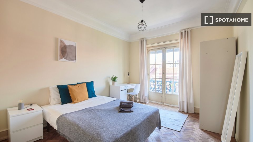 Double room Lisbon, 7 beds — photo 11