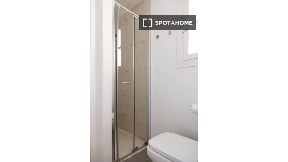 Apartment Valencia, 3 beds, 70m² — photo 19
