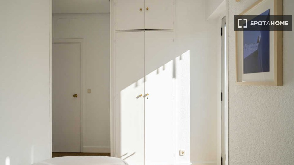 Double room Madrid, 16 beds — photo 57