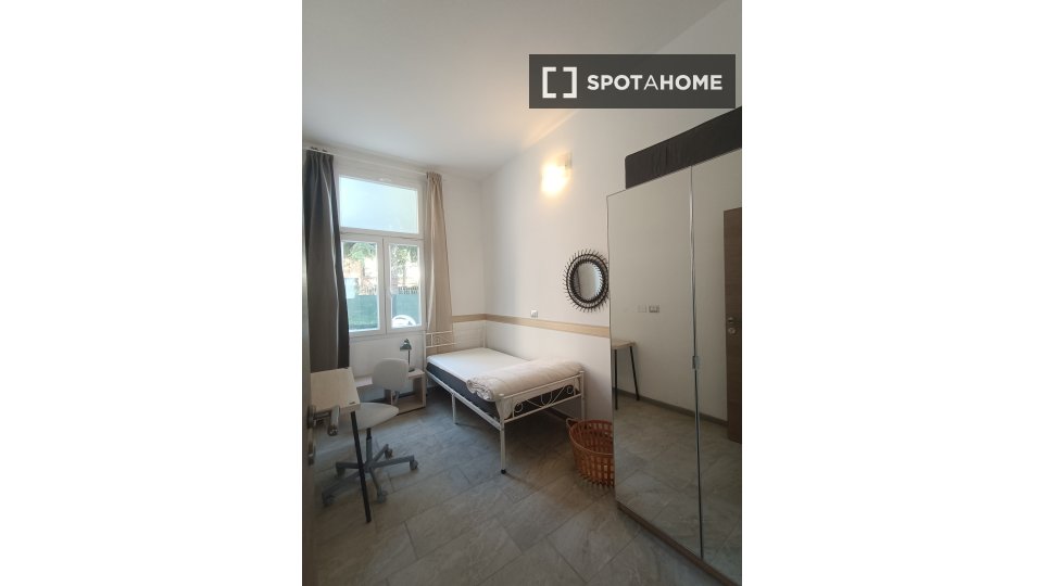 Double room Milan, 4 beds, 120m² — photo 22