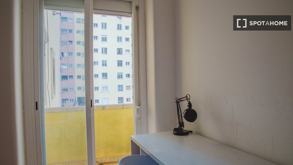 Double room Lisbon, 6 beds — photo 5
