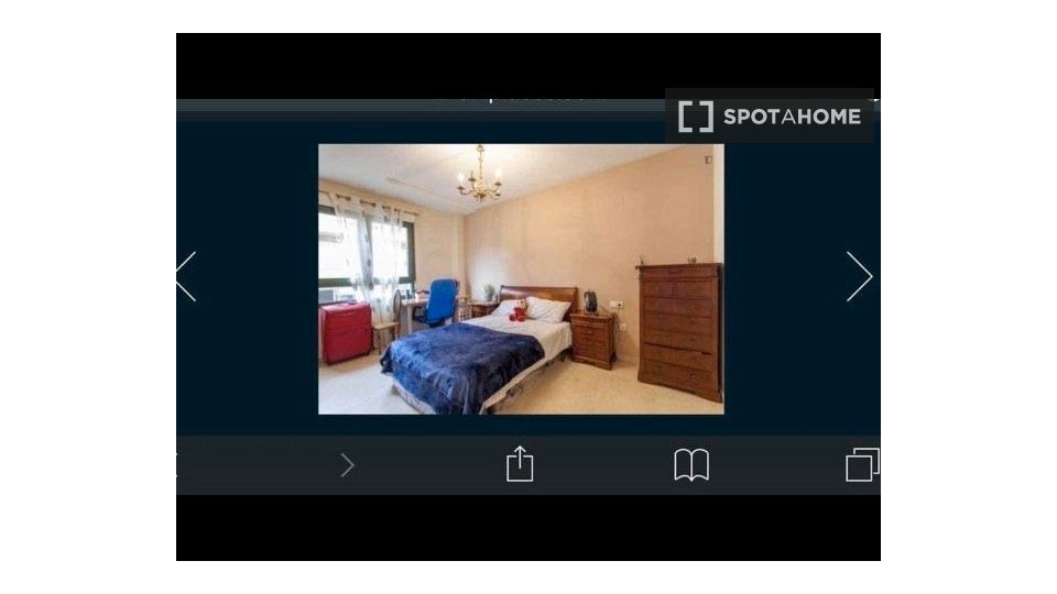 Double room Valencia, 3 beds, 120m² — photo 1