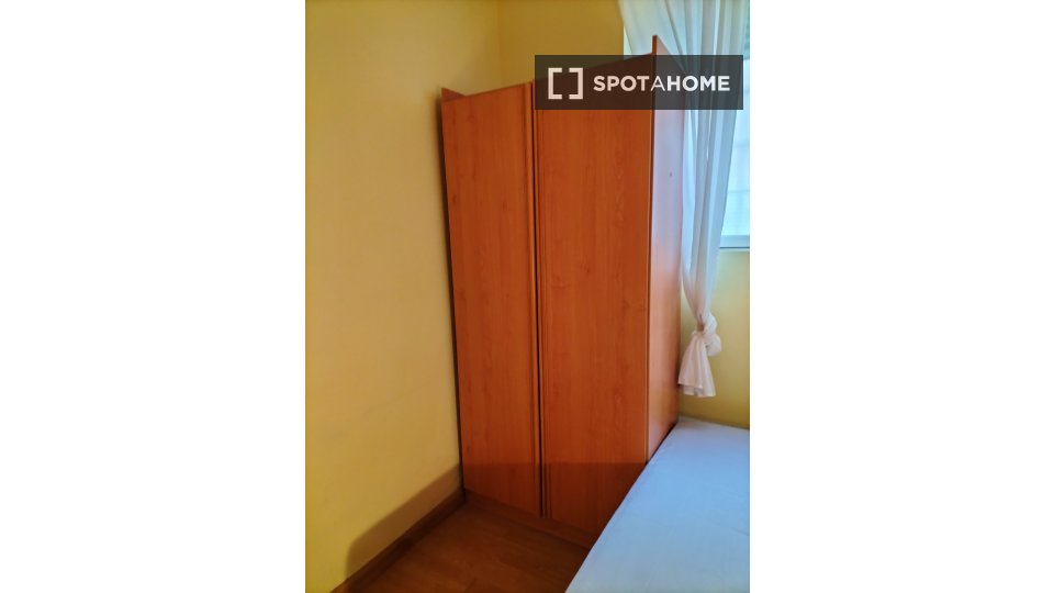Double room Madrid, 7 beds, 90m² — photo 16
