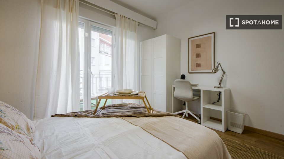 Double room Madrid, 8 beds, 150m² — photo 15