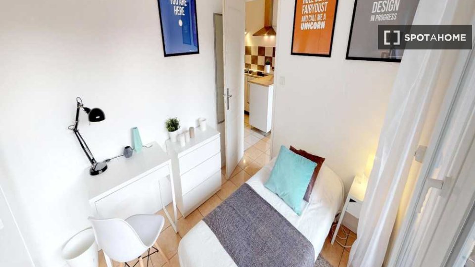 Double room Lille, 4 beds, 70m² — photo 13