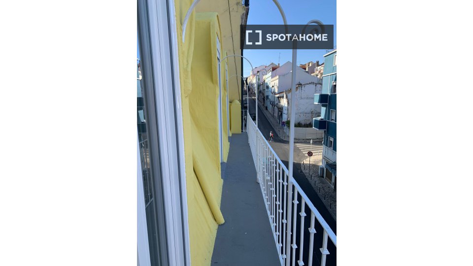 Double room Lisbon, 6 beds — photo 15