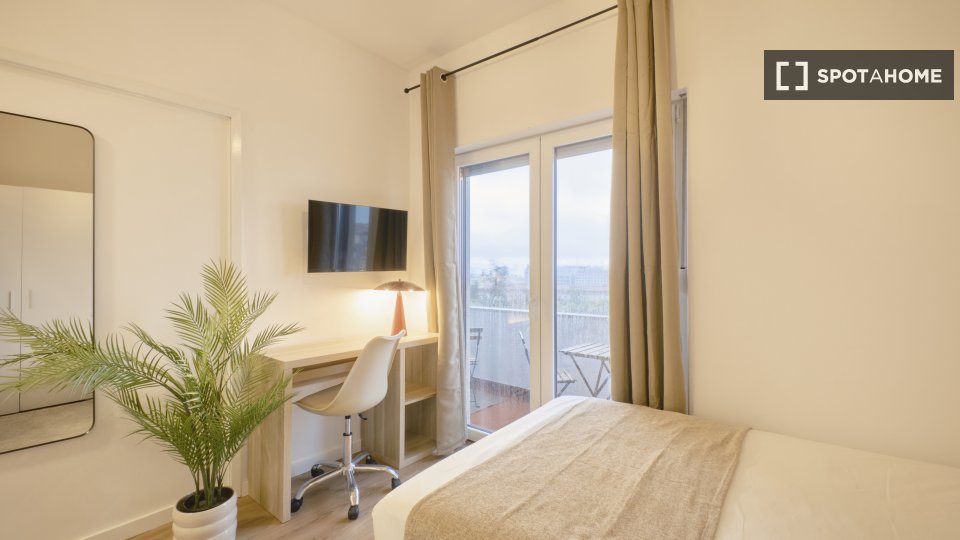 Double room Lisbon, 9 beds — photo 2