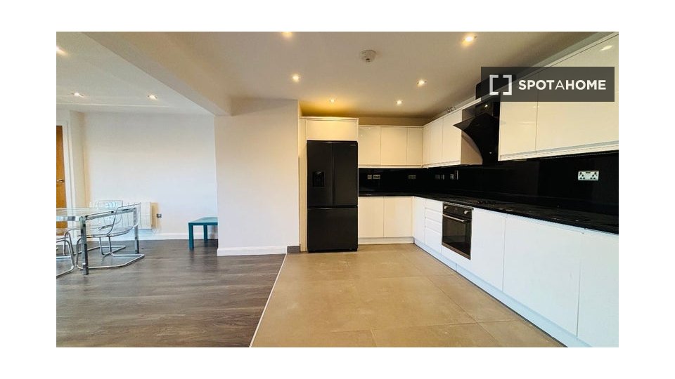 Apartment London, 2 beds — photo 5