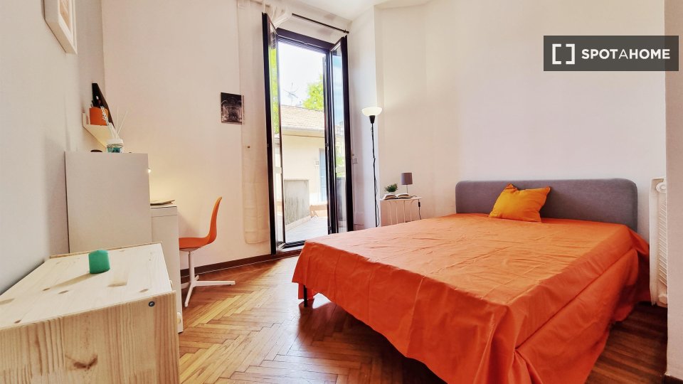 Double room Milan, 4 beds — photo 8