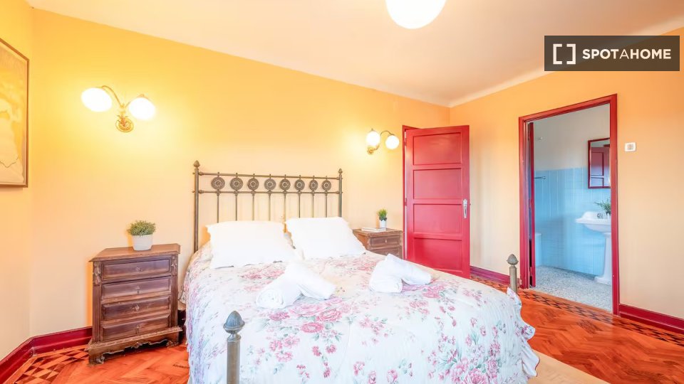 Apartment Lisbon, 5 beds — photo 19