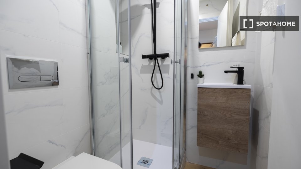 Double room Madrid, 7 beds — photo 15