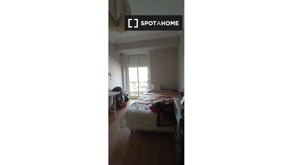 Double room Lisbon, 6 beds — photo 15