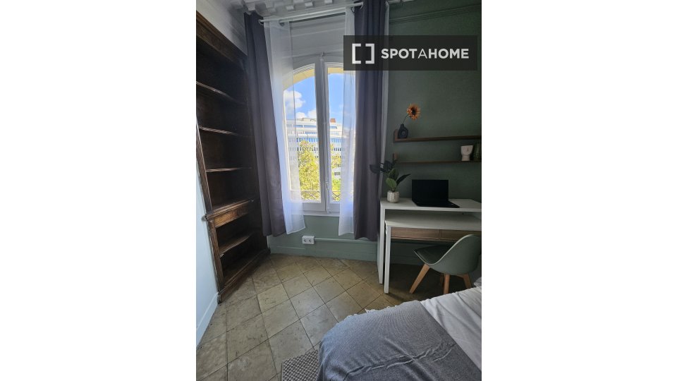 Double room Barcelona, 10 beds, 220m² — photo 2