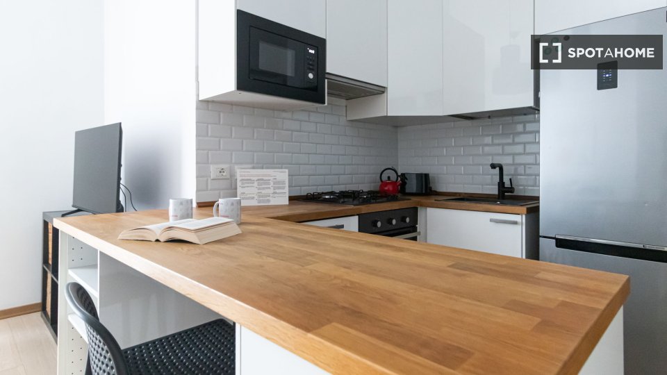 Apartment Milan, 1 bed, 70m² — photo 2